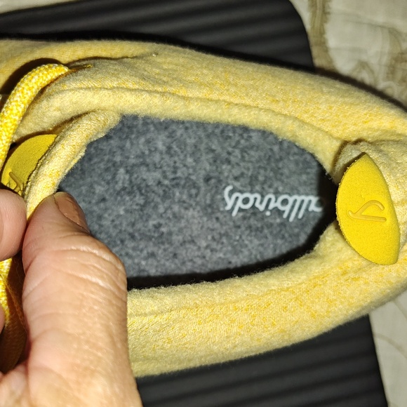 Allbirds wool runners yellow sneakers size 11 - Picture 5 of 5